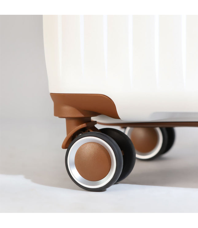 Corowa Large Hard Shell Suitcase in White