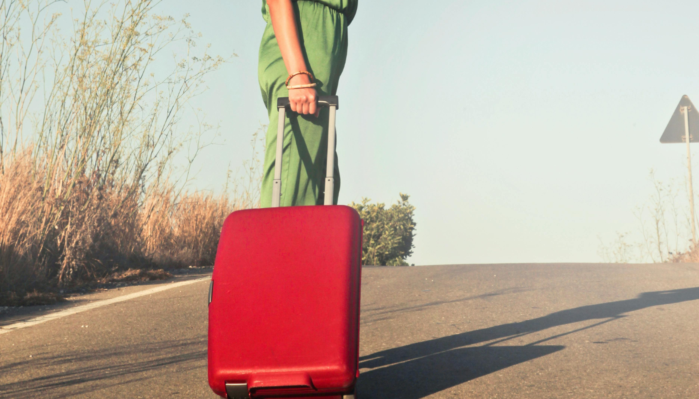 The Ultimate Guide to Carry-On vs. Checked Luggage: Size Matters