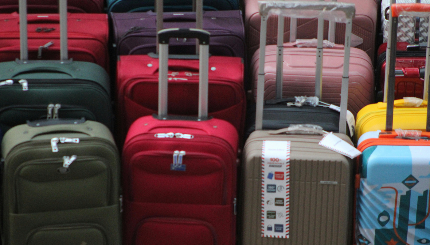 How to Choose the Best Suitcase for Travel: A Complete Buying Guide