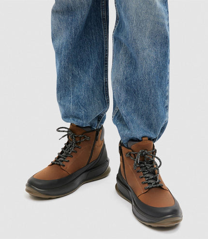 Ecco Men's Waterproof Black Tan Leather Outdoor Walking Boots - Byway 2.0