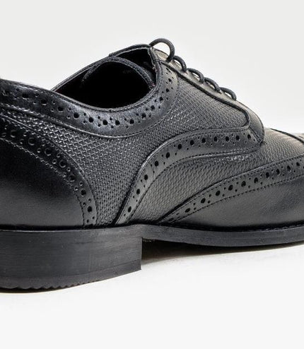 Mens Classic Oxford Brogue Shoes In Patterned Black Leather