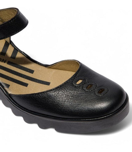 Fly London Women's Black Biso305Fly Mousse Leather Wedge Sandals