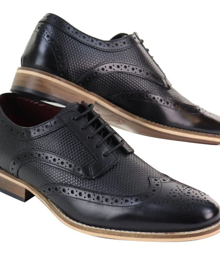 Mens Classic Oxford Brogue Shoes In Patterned Black Leather