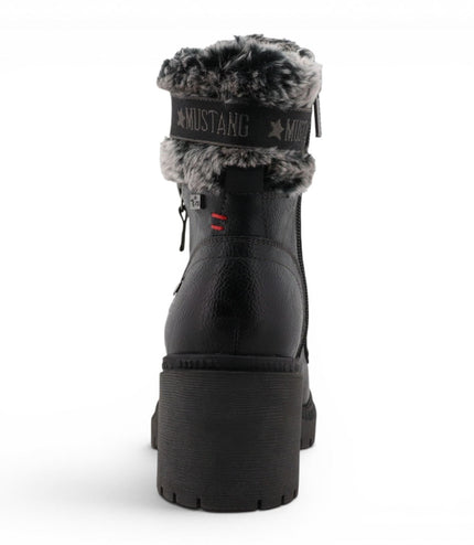 Mustang Women's Black Winter Warm Heeled Lace-Up Boots - M0122001