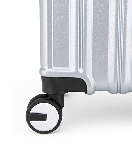 Airdrie Medium Hard Shell Suitcase in Silver