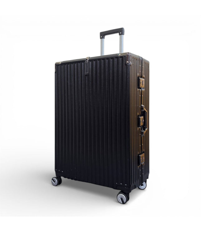 Airdrie Large Hard Shell Suitcase in Black