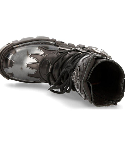 Top down view of New Rock 591-S2 boot opening and interior lining