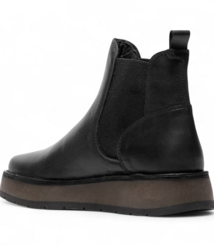 Fly London Womens Black Rawi131 Chelsea Leather Ankle Pull-On Classic Comfort Boots