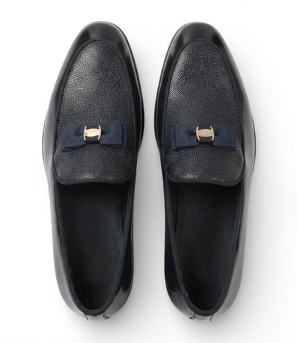 Mens Black Textured Front Iconic Buckle Bow Loafers Shoes