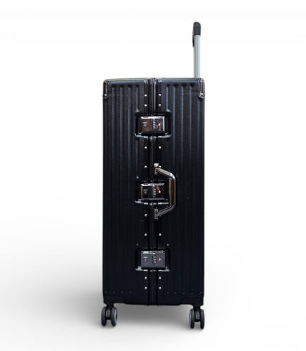 Airdrie Large Hard Shell Suitcase in Black