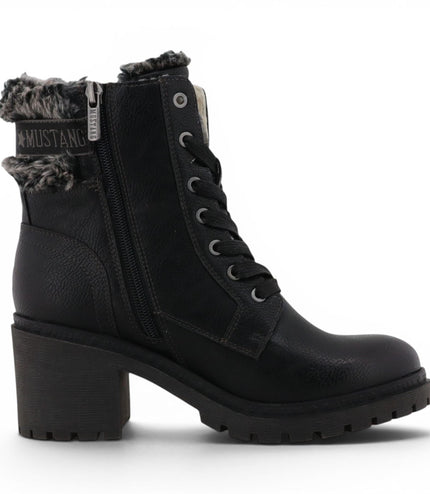 Mustang Women's Black Winter Warm Heeled Lace-Up Boots - M0122001