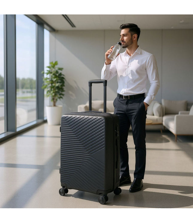 Junee Large Hard Shell Suitcase in Black