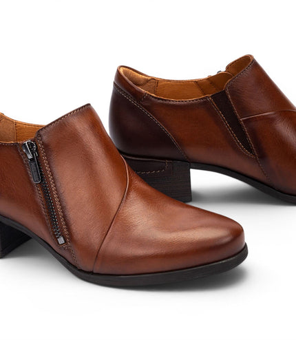 Pikolinos Women's Brown Leather Low Heel Shoes - Malaga