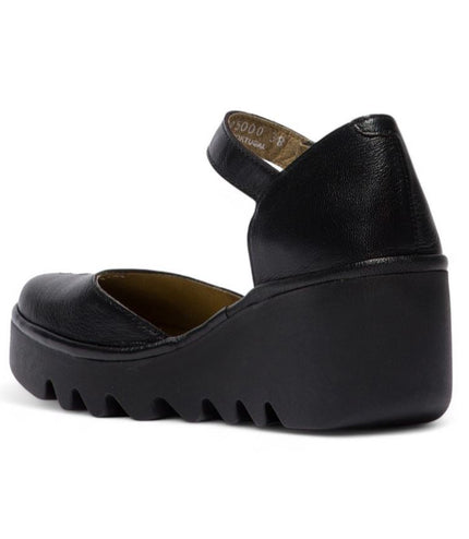 Fly London Women's Black Biso305Fly Mousse Leather Wedge Sandals