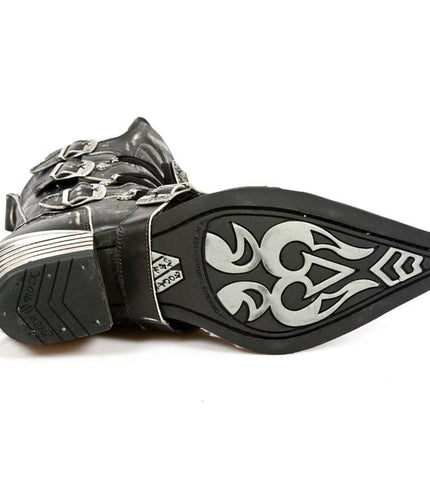 TPU outsole tread and flame pattern design on New Rock M.7993-S3 cowboy boot