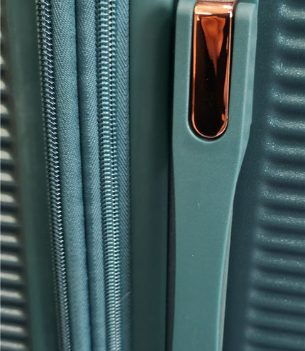 Cowra Large Hard Shell Suitcase in Dark Green