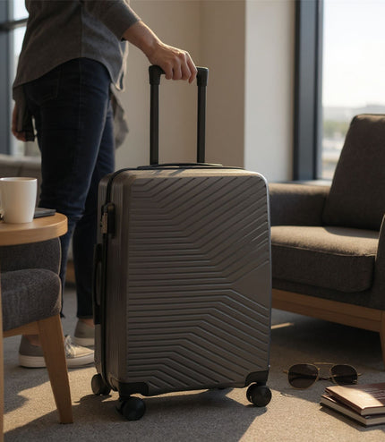 Junee Cabin Hard Shell Suitcase in Charcoal Grey
