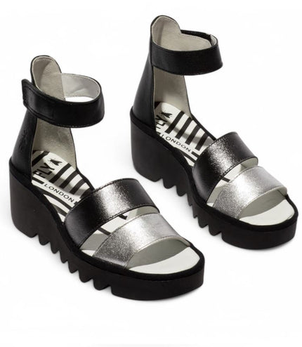 Fly London Women's Bono290Fly Silver Black Idra Leather Wedge Sandals