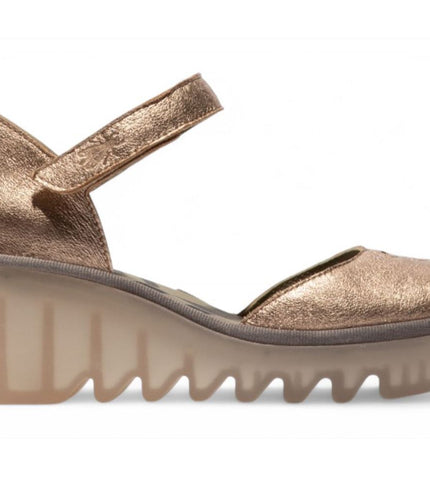 Fly London Women's Sahara Gold Biso305Fly Laminato Leather Wedge Sandals