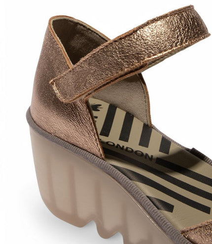 Fly London Women's Sahara Gold Biso305Fly Laminato Leather Wedge Sandals