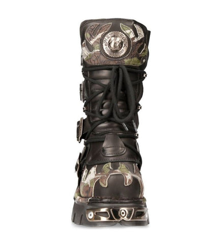 Front view of New Rock M-591-S15 boot showing camo flame toe cap and metal badge