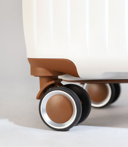 Corowa Medium Hard Shell Suitcase in White