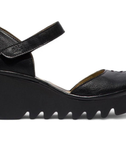 Fly London Women's Black Biso305Fly Mousse Leather Wedge Sandals