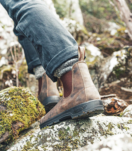 Blundstone #585 Rustic Brown Chelsea Boot